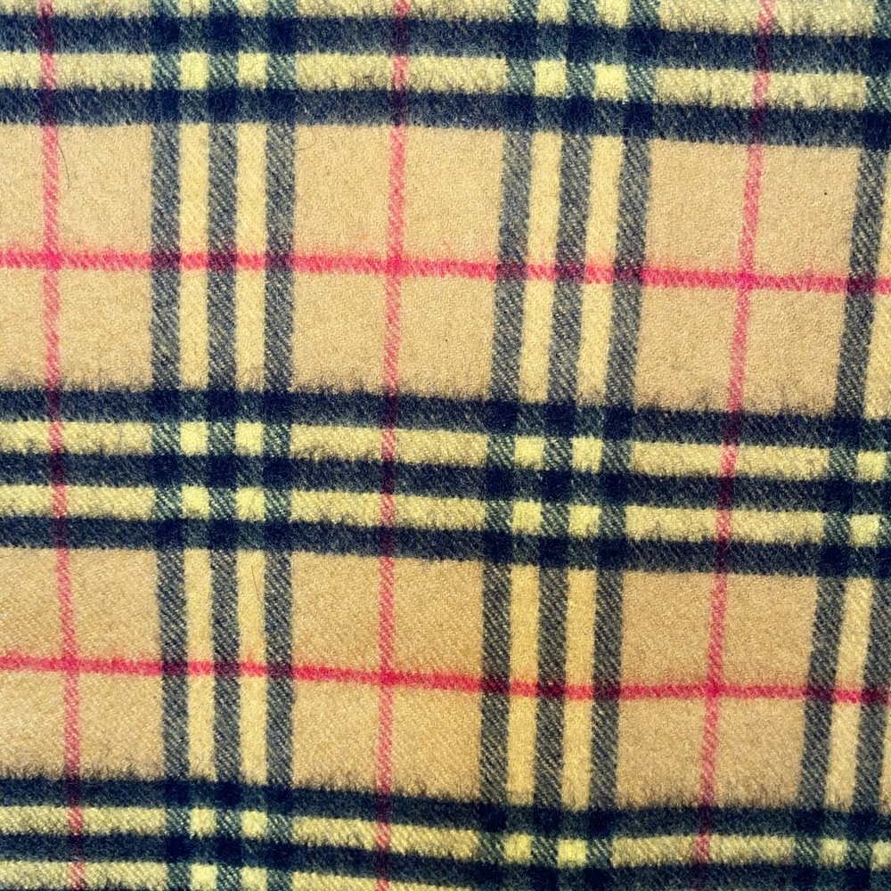 ‼️ SOLD‼️ Burberry Vintage Check Cashmere Scarf‼️ - Picture 3 of 6